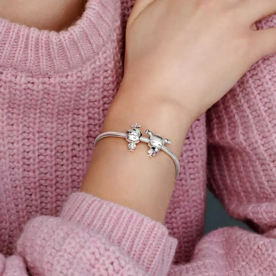 Charm en plata de ley Niña2